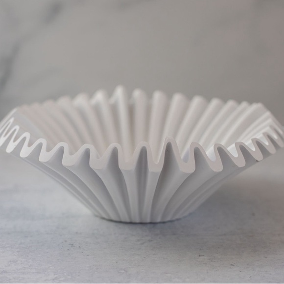 Other - Ruffle bowl